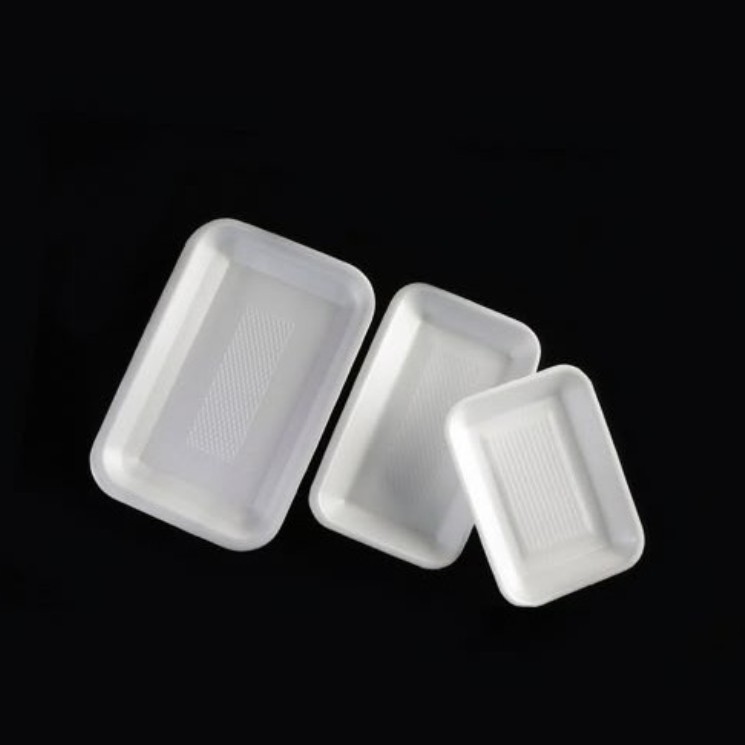 Keep your food fresh, secure, and beautifully presented with our White Foam Trays, designed to meet the needs of supermarkets, restaurants, butcher shops, catering services, and food packaging businesses. Manufactured from premium food-grade EPS material, these trays are lightweight yet durable, making them ideal for everyday food packaging.
Available in a variety of sizes, our foam trays are perfect for packing fresh meat, poultry, seafood, fruits, vegetables, bakery items, and ready-to-serve meals.