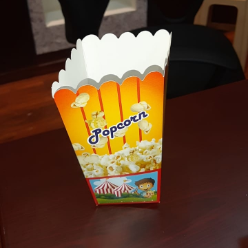 Popcorn box with attractive color