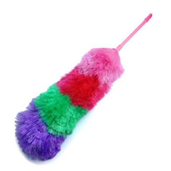 synthetic feather duster You can use the ostrich feather duster to remove dust build-up on things like faux greenery and even rustic wood or stone surfaces. If you're dusting around ornaments, this dusting feather comes in really handy as you won't need to move a thing, a major time-saver